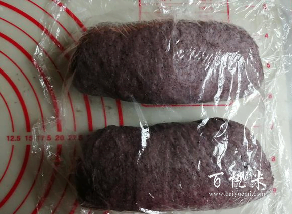 烘焙達人分享的這個配方,不用烤箱也能做出柔軟好吃的粗糧面包